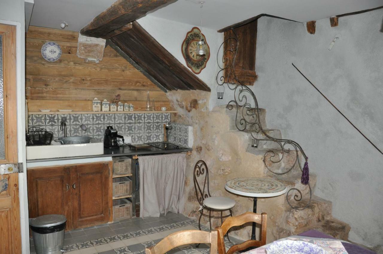Esprit Brocante Gite Classe Saint Jeannet Exterior foto